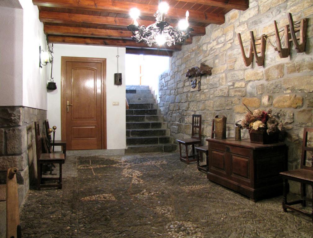 בית הארחה Ochagavía 	Casa Rural Burret מראה חיצוני תמונה